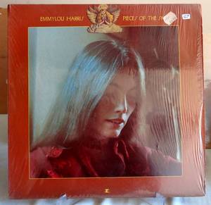 lot 169 image: ORIGINAL 1993 Emmylou Harris - Pieces of the Sky - her first solo album on the Reprise label