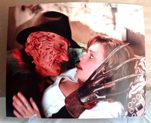 lot 194 image: PROFESSIONAL FINISH 8 X 10 PHOTO - FREDDY KRUGER
