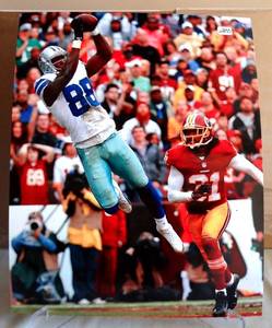 lot 200 image: PROFESSIONAL FINISH 8 X 10 PHOTO - DEZ BRYANT DALLAS COWBOYS