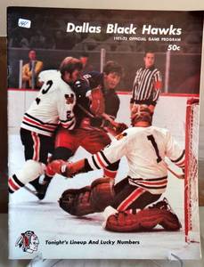 lot 141 image: RARE - DALLAS BLACK HAWKS 1971-72 PROGRAM AND SCORECARD