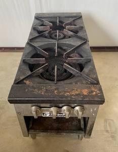 lot 7 image: 18  2 Burner Stock Pot Range by Atlanta Culinary Equipment Inc. Gas 3 ring burners, cast iron grates