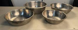 lot 33 image: 4 Stainless Steel Strainers