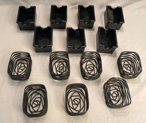 lot 81 image: 14 Sugar Packet Holders 7-plastic 7-metal
