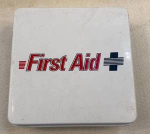 lot 146 image: First Aid Kit Several items