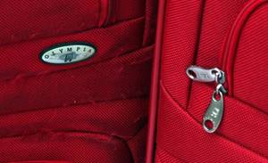 lot 33 image: 3 Red Suitcases Large Medium and Small