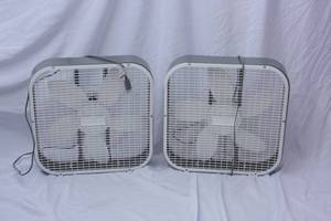 lot 39 image: 2 Box Fans