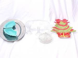 lot 49 image: Large Group of Platters includes one Christmas Tree platter