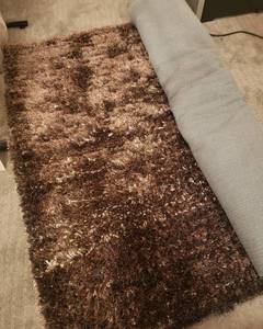 lot 187 image: Never Used  Shag Rug  Approx 5x6