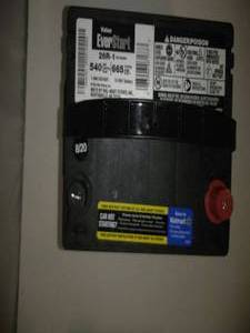 lot 2 image: 26R NEW EVERSTART CAR BATTERY