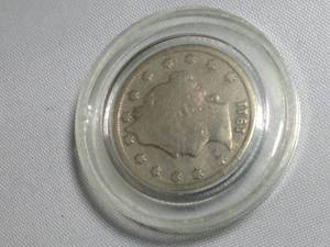 lot 68 image: 1911 V CENTS COIN
