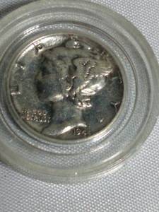 lot 73 image: 1944 DIME