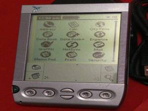 lot 114 image: HANDSPRING VISOR HANDHELD ELECTRONIC ORGANIZER