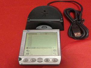 lot 115 image: HANDSPRING VISOR HANDHELD ELECTRONIC ORGANIZER