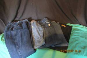lot 103 image: JEANS 5 PAIR-PIONEER 32XL, MAVI 3034, DOJO 4 ALL MANKIND-7, GUESS 30L, ROPER 30L