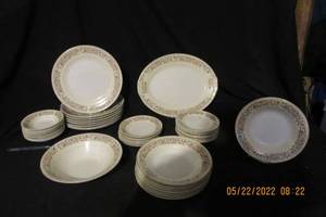 lot 99 image: CROWN POTTERIES 42 PIECE DINNER SET