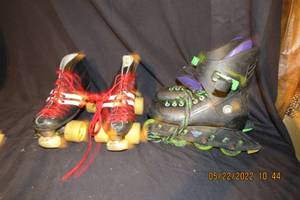 lot 125 image: BLAZER BEL AIR ROLLER BLADES-1 PAIR AND CITY HEAT XP JR INLINE- 1 PAIR BOTH ARE SIZES 5-6