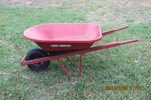 lot 15 image: TRUE TEMPER WHEEL BARROW- COLOR RED