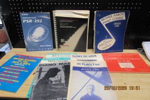 lot 59 image: KEYBOARD INSTRUCTIONAL BOOKS