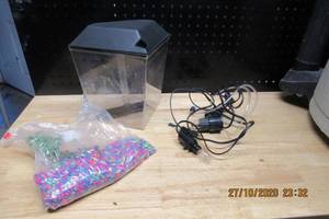 lot 183 image: I GALLON AQUARIUM WITH ACCESSORIES