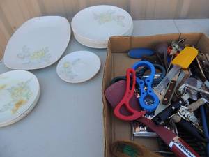 lot 195 image: Maequest Melmac Plastic dinner ware- 1 - 14 platter, 8 plates, 6 saucers, and box full of kitchen utensils