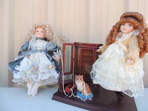 lot 248 image: Cathy collection doll blue dress porcelain 16 tall redhead doll standing wooden floor in dressing room with vanity, jewlery box 12.5 and 14
