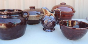 lot 99 image: Brown Pottery  Bean Pot, Bowl, COVERED Bowls and Pitcher,  all stamped OVEN WARE U S A on bottom - POSSIBLRY WATTS