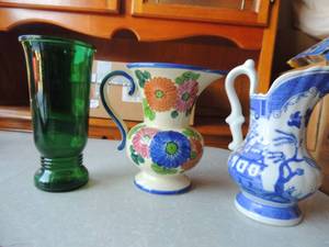 lot 244 image: Green glass vase 18 revelation floral design pitcher Fenton blue and white pitcher
