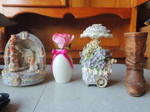 lot 246 image: Ceramic flower carriage 10 flower vase, music box dancer lady and child Maddox of California 219 ceramic western boot