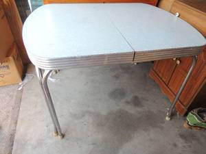 lot 280 image: Vintage DINING TABLE no chairs retro 35x46x35