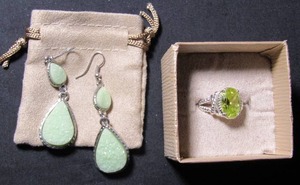 lot 392 image: JTV light green stone in double teardrop and green peridot rhodium over silver ring size 8