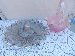 lot 97 image: Carnival glass star platter 11 and pink carnival glass basket