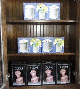 lot 9 image: New in box, David ceramic statues and ceramic flower arrangers