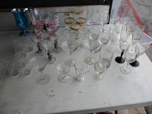 lot 47 image: Mixed Lots Of Glasses, Some Possible Crystal, And Some Possible Vintage.