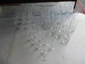 lot 43 image: Lot Of Glass Cocktail Glasses, Some Etched