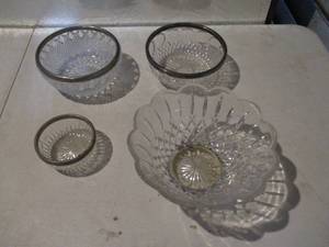 lot 41 image: 4-Glass and Plated Silver Bowls, 1-Marked Genuine Crystal By Leonard, Italy