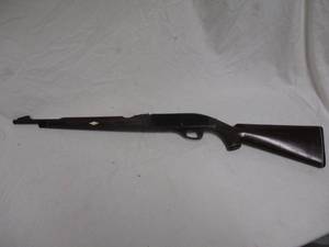 lot 4 image: Vintage-Remington Nylon-66, Mohawk Brown, Semi Auto 22-LR Rifle