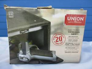 lot 35 image: BNIB-Union Safe Co. With battery operated key pad and 2-keys