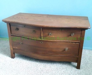 lot 120 image: Vintage solid oak nightstand