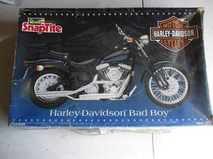 lot 97 image: Revell 1996 Harley Davidson- Bad Boy 18 Scale Model Skill Lvel 2