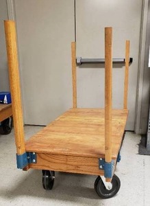 lot 2 image: Factory Tilt Truck