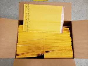lot 50 image: SELF SEAL 10 12x16 BUBBLE CUSION MAILER WITH KRAFT EXTERIOR