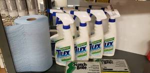 lot 225 image: Tilex Cleaning Lot