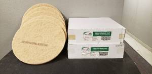 lot 219 image: 20 STANDARD GREEN SCRUBBING PADS  (5 PER BOX) ( 15 Total)