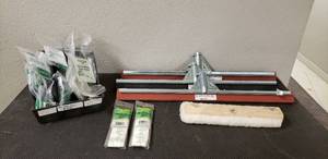 lot 244 image: Floor Cleaning Lot Floor Squeegee Heads, various Unger Acme Inserts