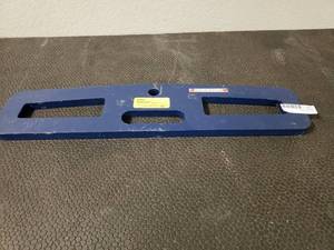 lot 405 image: FORK LIFT HOOK PLATE, 4000# CAPACITY, SAFETY CHAINCLASP TO SECURE HOOK PLATE TO FORK LIFT, FORK OPENINGS 6 14Wx1 34H. 24Wx6H.
