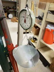 lot 276 image: GENERAL PURPOSE HANGING DIAL SCALE WITH SCOOP, 20LB CAP X 12oz, 12oz GRADIATION.