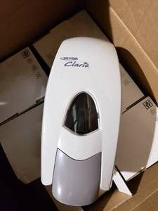 lot 313 image: Betco Clario Soap Dispensers