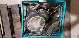 lot 665 image: Mixed Lot of Casters and Parts