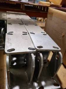 lot 736 image: Lot of Large Casters