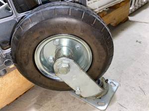 lot 383 image: Inflatable Kenda Tire - 4 Ply  2.802.50-4 Caster Wheels, 2 Rigid, 2 Swivel ( 4 Total)